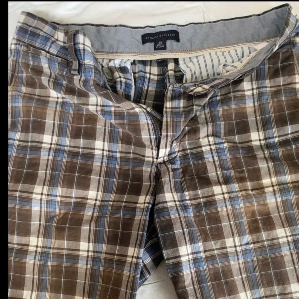 Banana Republic Khaki shorts